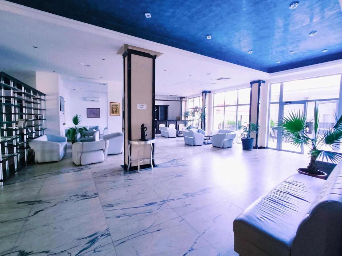 Hotel Moonlight